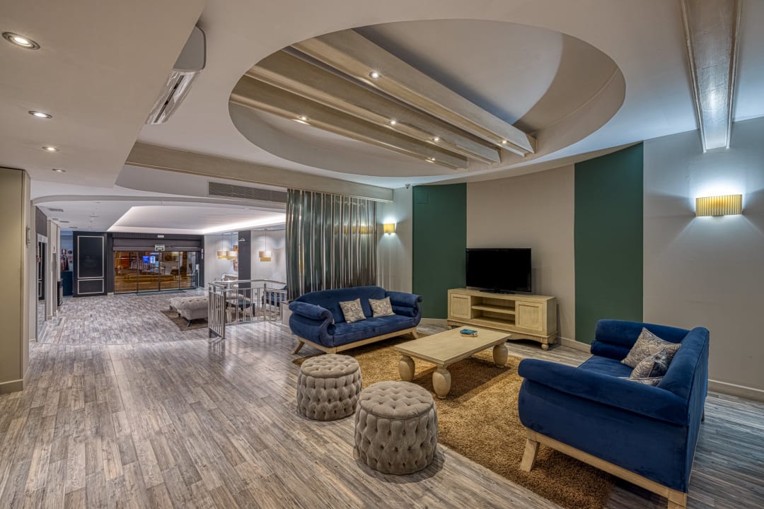 Lobby Virgen de los Reyes Hotel by Senator