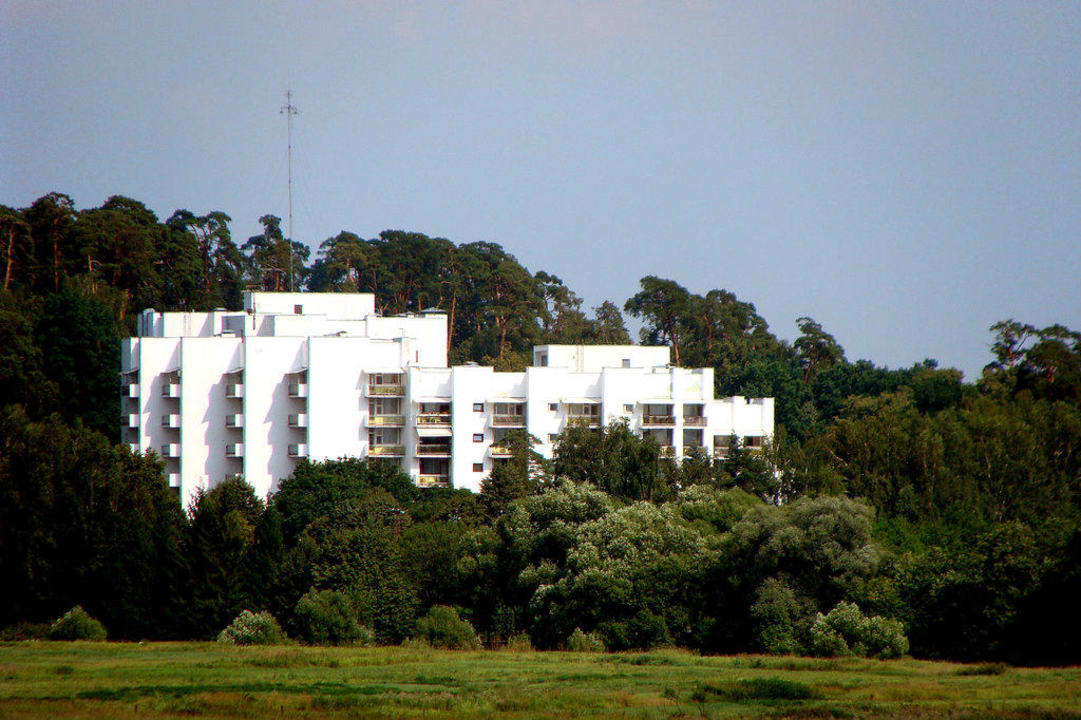 Фасад Petrovo-Dalnee Resort Hotel / Пансионат Петрово-Дальнее