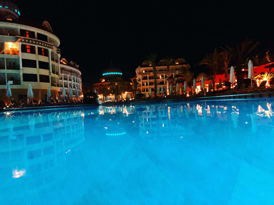 Außenansicht Kirman Belazur Resort & Spa