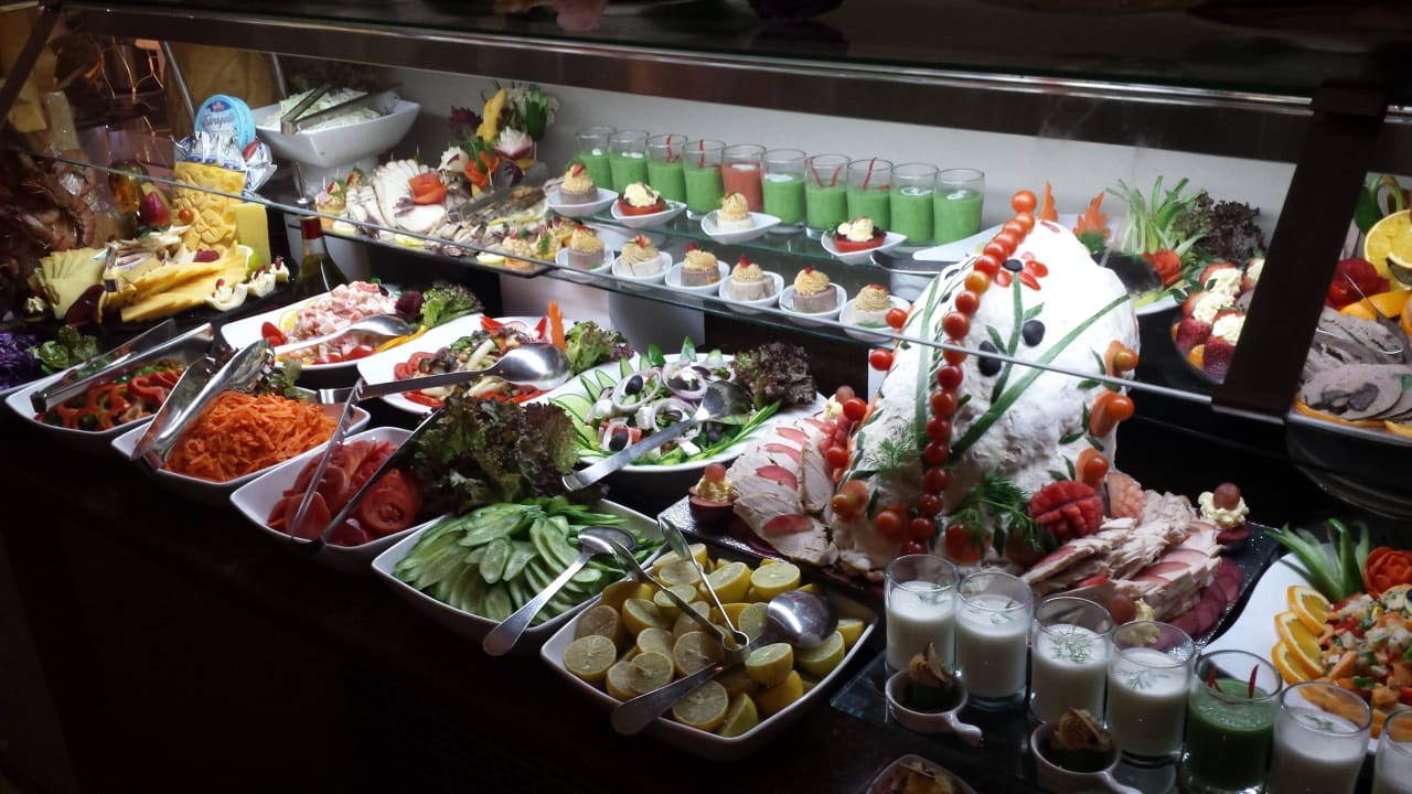 Salate Three Corners Equinox Beach Resort