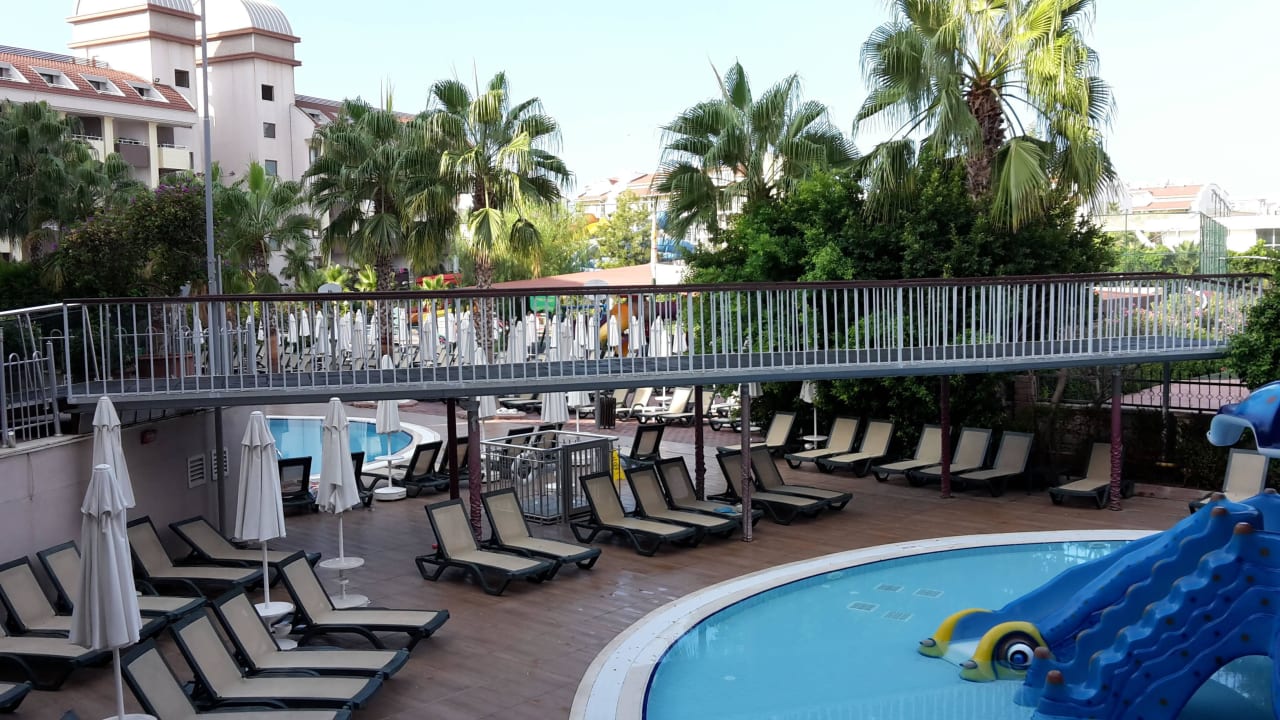 Weiterer Pool Hane Family Resort