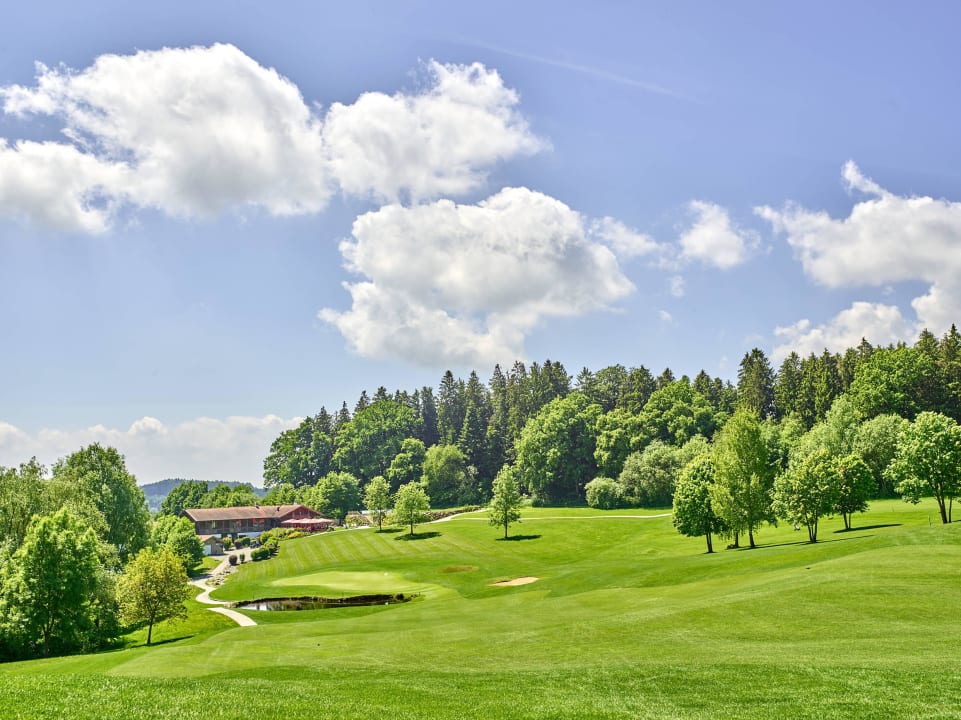 Mitten im Golfplatz gelegen Gutshof Brunnwies