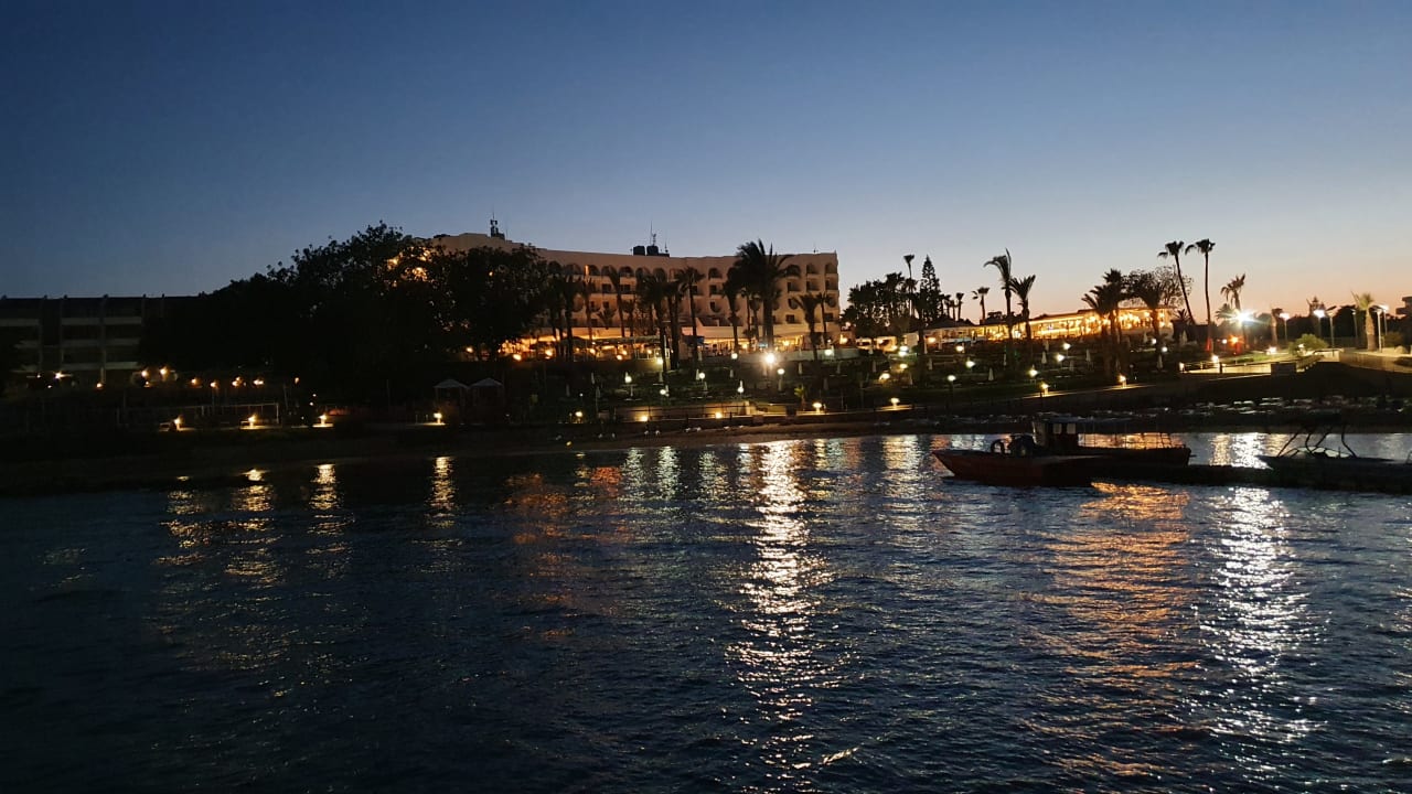 Außenansicht The Golden Coast Beach Hotel