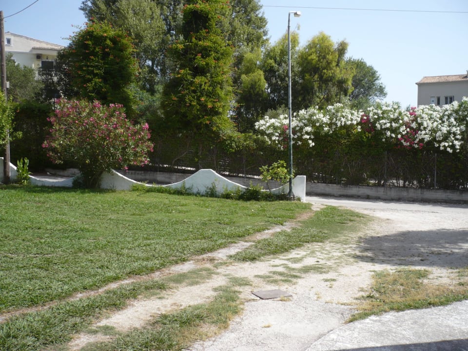 The road to the beach Hotel Fire Fly