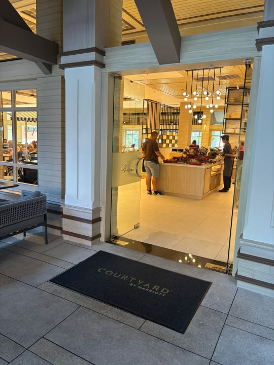 Gastro Courtyard by Marriott Phuket, Patong Beach Resort