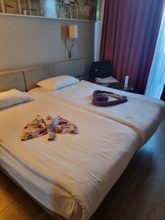 Zimmer Commodore Elite Suites & Spa - Adults only