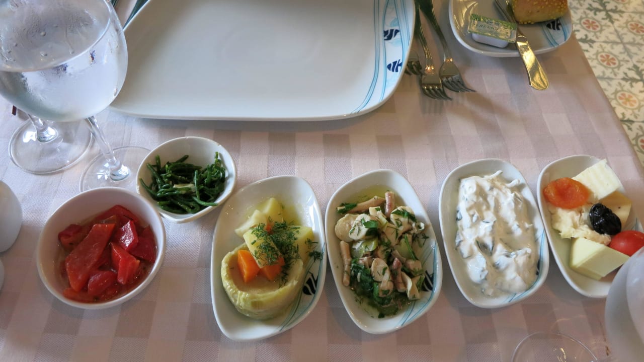 1. Gang von fünfen im Ocean Restaurant Akra Kemer