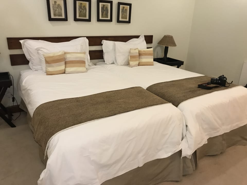 Zimmer Touraco Guest House