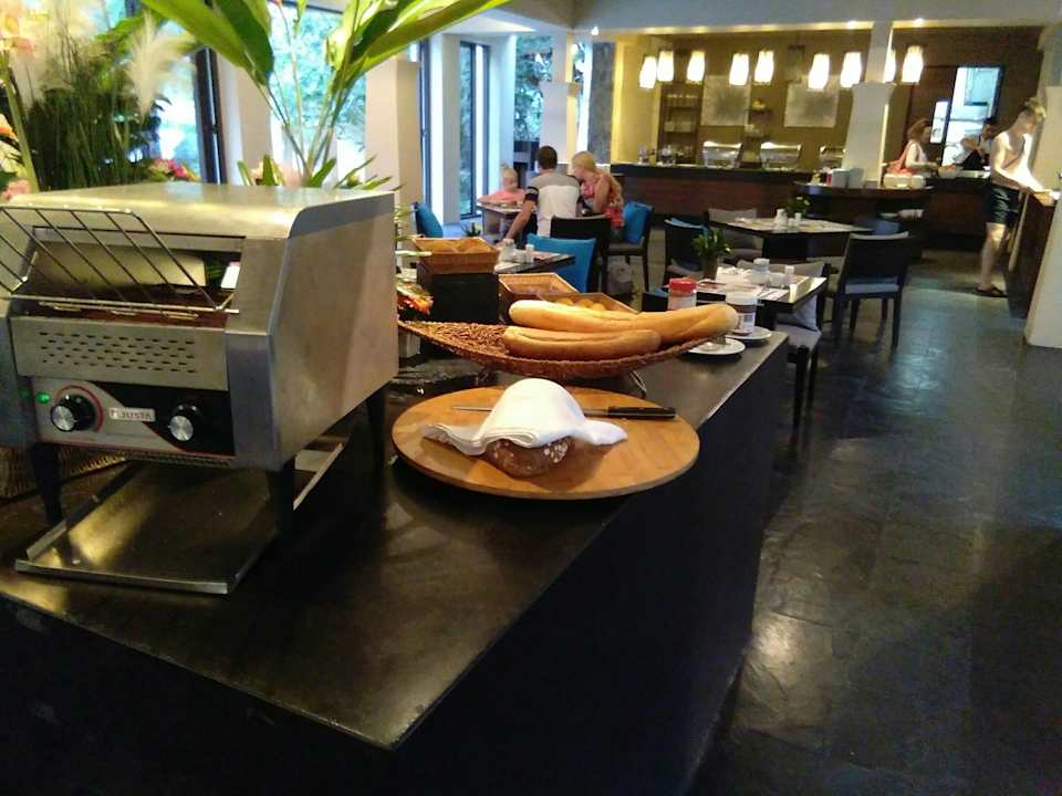 Gastro The Grand Southsea Khaolak Beach Resort