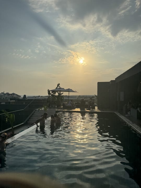 Pool Jacaranda Luxury Resort