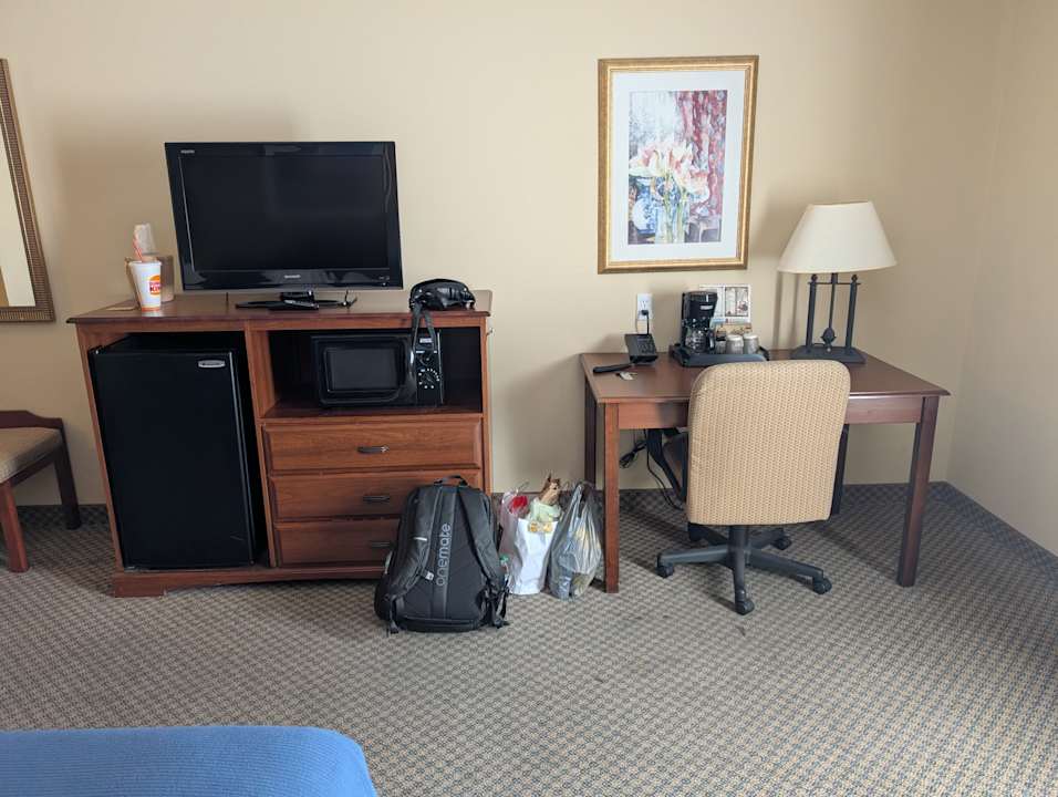 Zimmer Oasis Inn & Suites 29 Palms Near Joshua Tree National Park