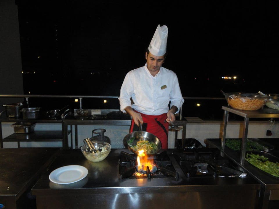 Show Cooking Sherwood Exclusive Lara