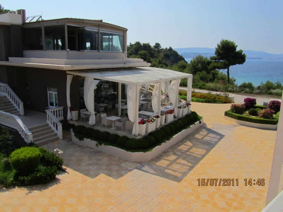 View from main building Hotel Thalassa