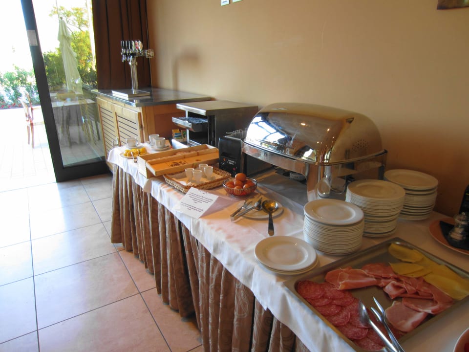 Frühstücksbuffet Grand Hotel Forlì