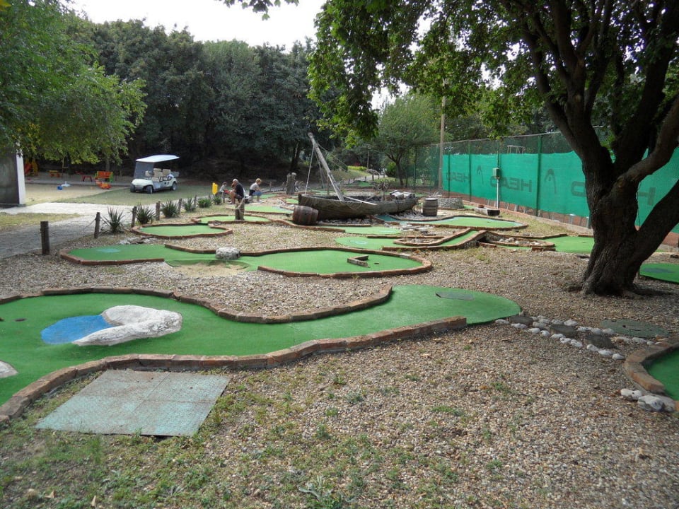 Minigolfanlage  Hotel Russalka