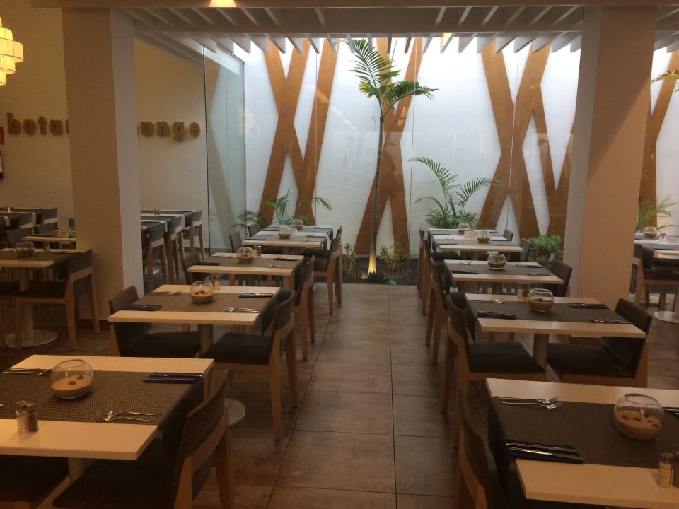 Botanik Restaurant LABRANDA Bahía de Lobos