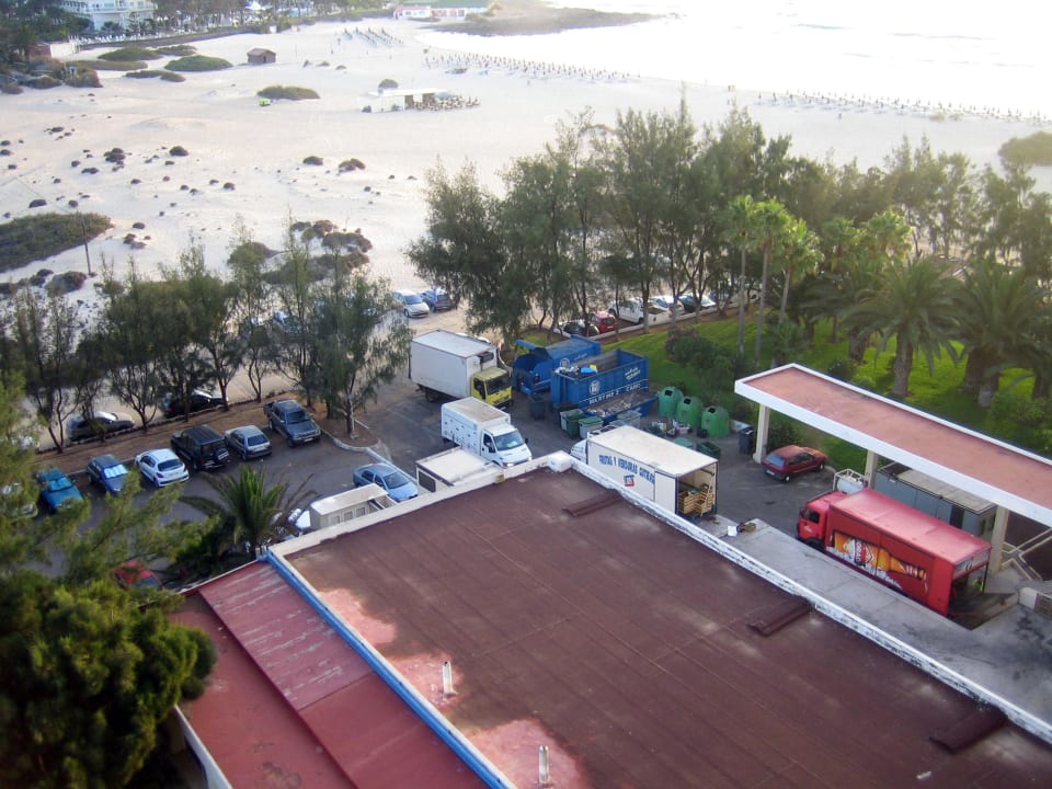 Warenanlieferung Hotel Riu Oliva Beach - Hotel