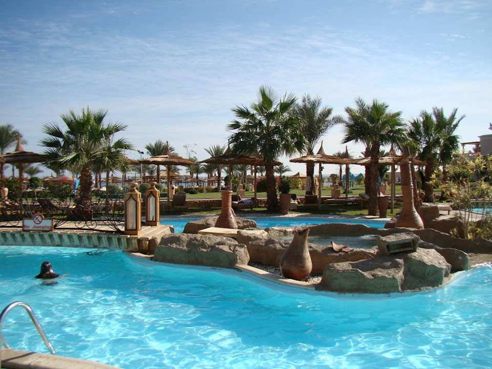 Бассейн Pickalbatros Palace Resort