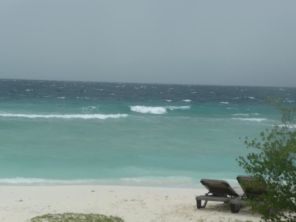 Ausblick vom Bungalow Kuredu Island Resort & Spa