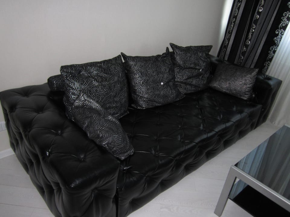 Großes Sofa Partner Guest House Baseina Street