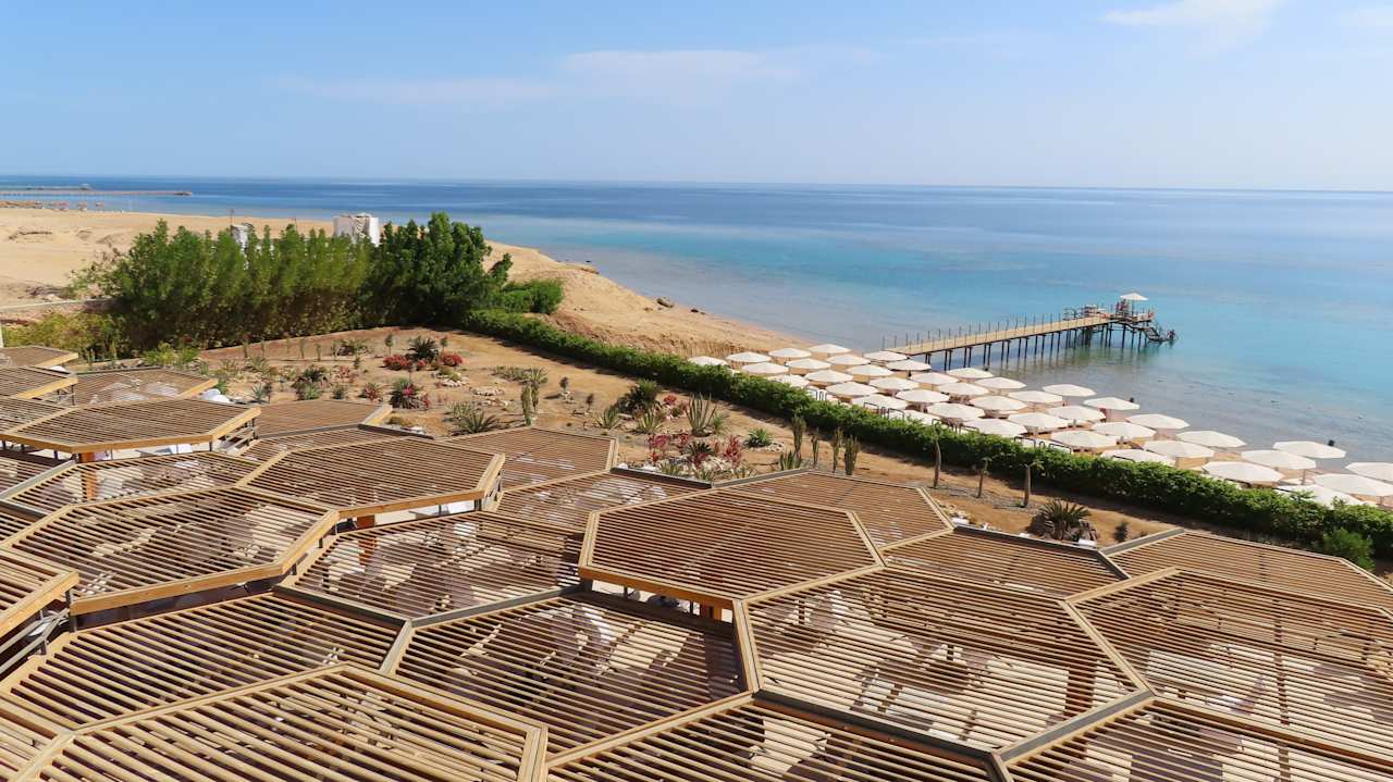 Strand Sirena Beach Resort & Spa
