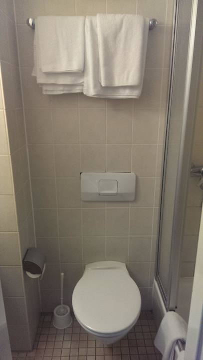 Bad Hotel Continental