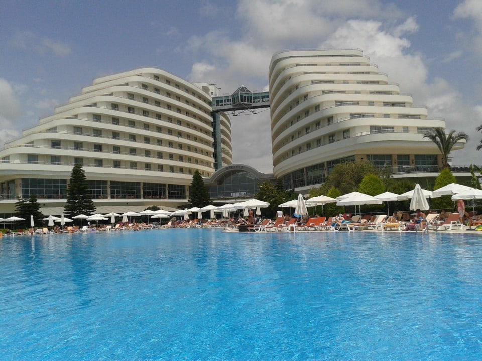 Rückansicht Hotel Miracle Resort