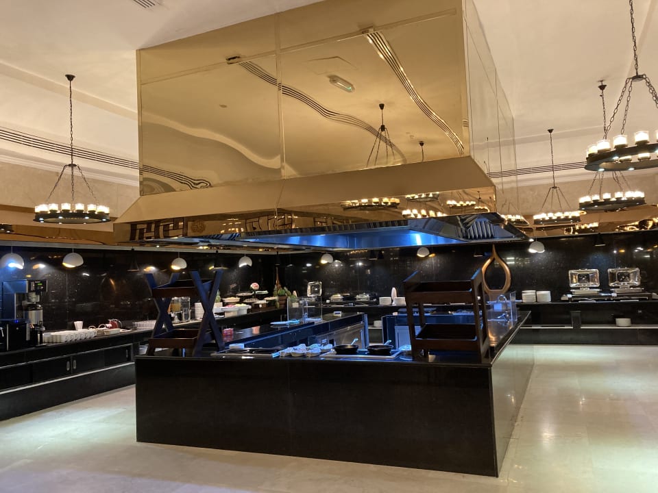 Gastro Mirage Bab Al Bahr Beach Resort