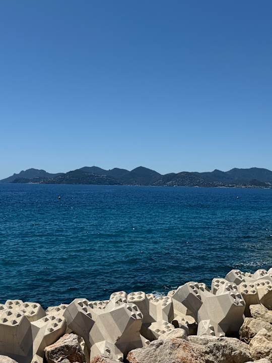 Strand Golden Tulip Cannes Hotel De Paris