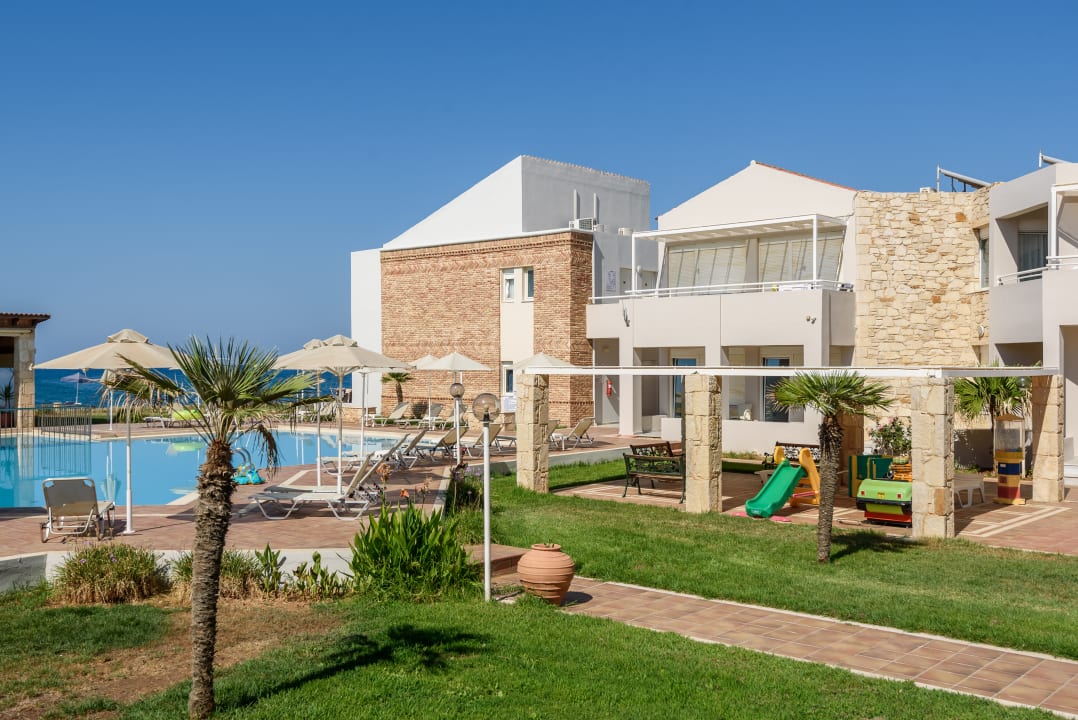 Gartenanlage Kostakis Beach Hotel