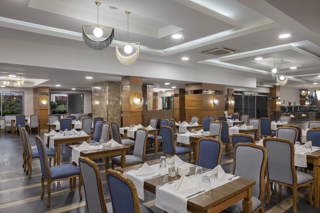 Gastro Wyndham Garden Lara