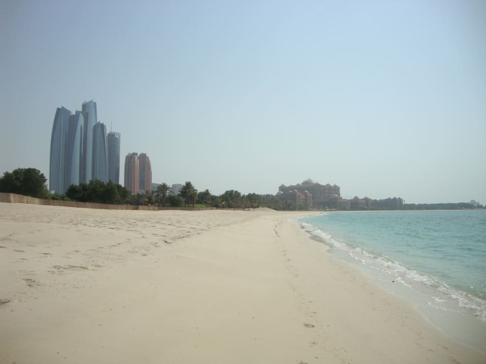 Strand Emirates Palace Mandarin Oriental