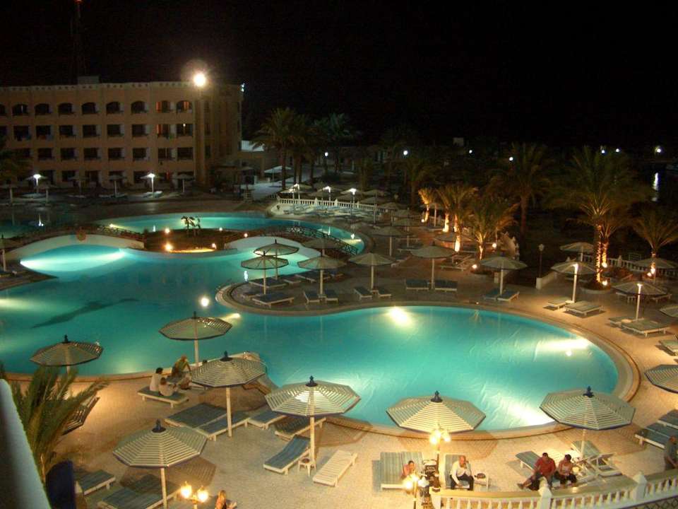Balkonausblick in der Nacht Beach Albatros Resort
