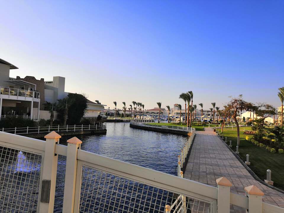 Gartenanlage Pickalbatros Dana Beach Resort - Hurghada