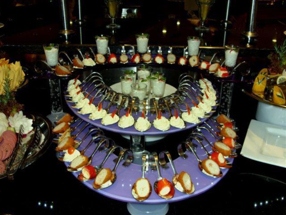 Einfach nur lecker und sehr dekorativ Sunis Evren Beach Resort Hotel & Spa