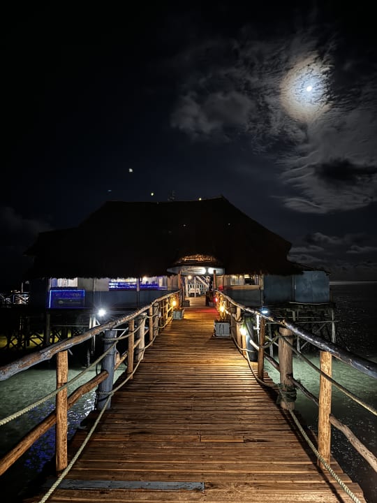 Strand Hotel Kiwengwa Beach Resort