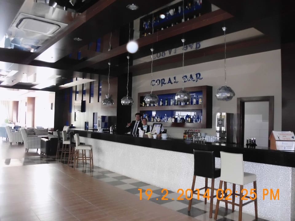 Coralbar (Lobbybar) sehr freundliche Bedienung Seaden Sea World Resort & Spa
