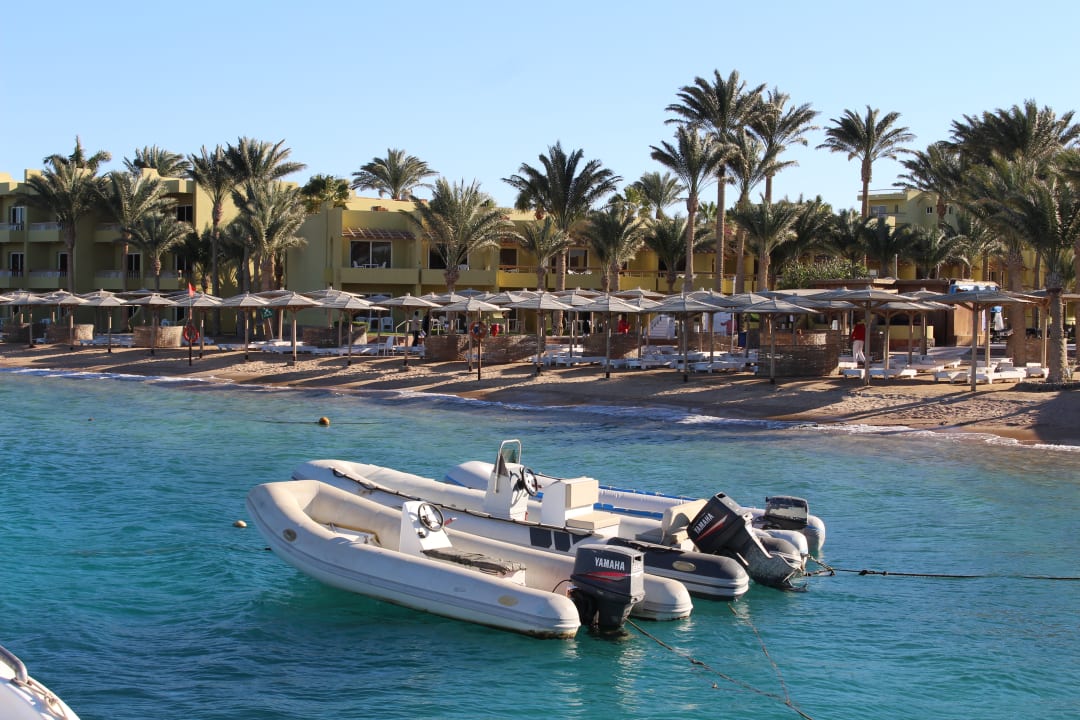 Strand Palm Beach Resort