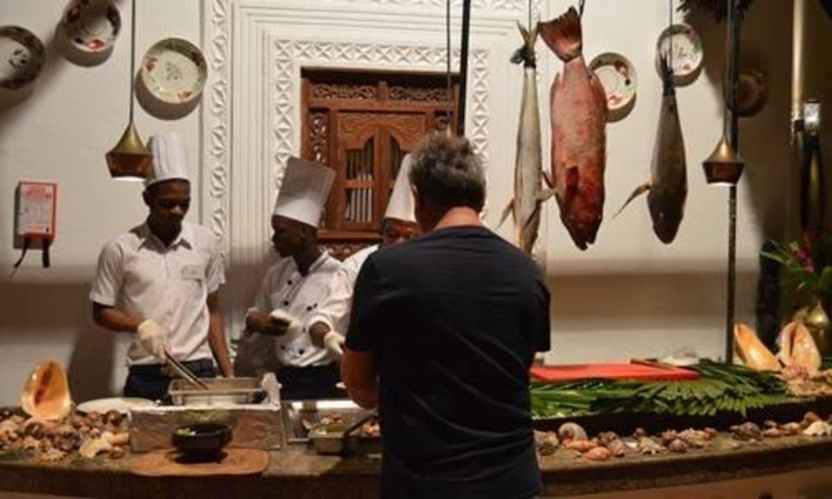 Frischen Fisch Bluebay Beach Resort & Spa