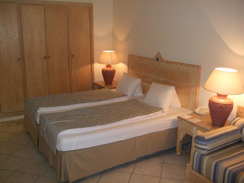 Zimmer ROBINSON SOMA BAY