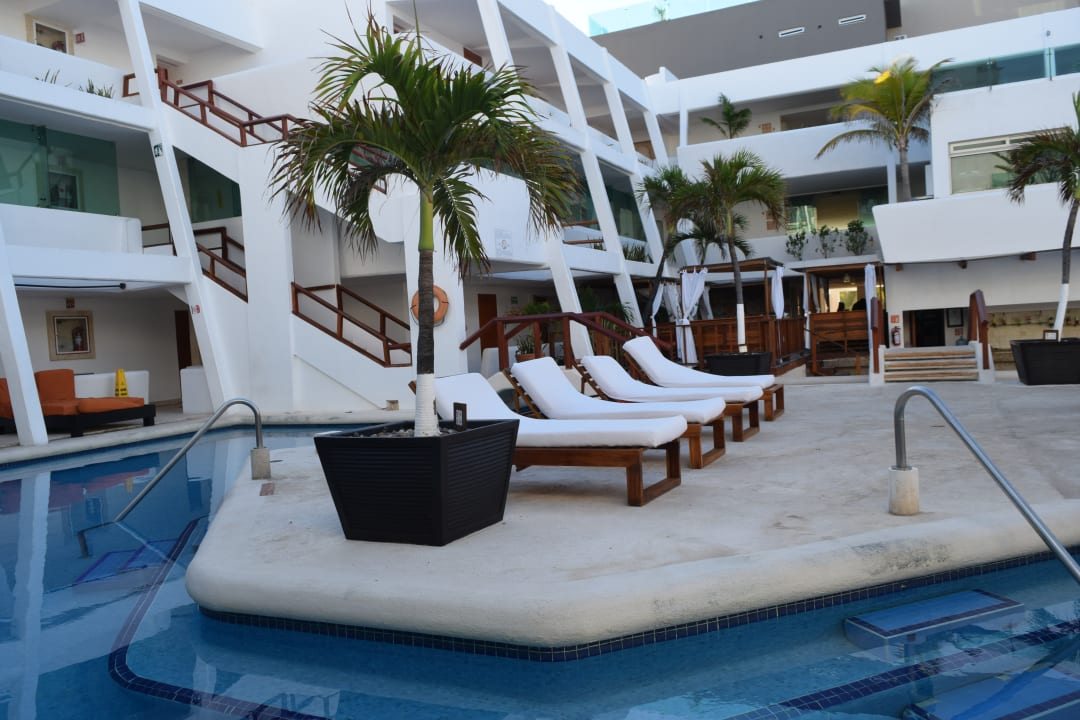 Pool Hotel Flamingo Cancun Resort