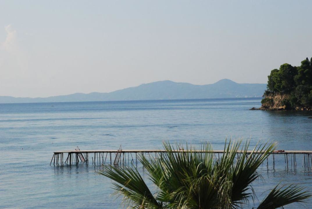 Widok z balkonu Mon Repos Palace - Adults only
