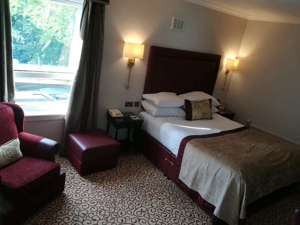 Zimmer Macdonald Houstoun House Hotel