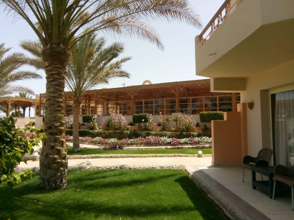 Gastro Three Corners Sea Beach Resort