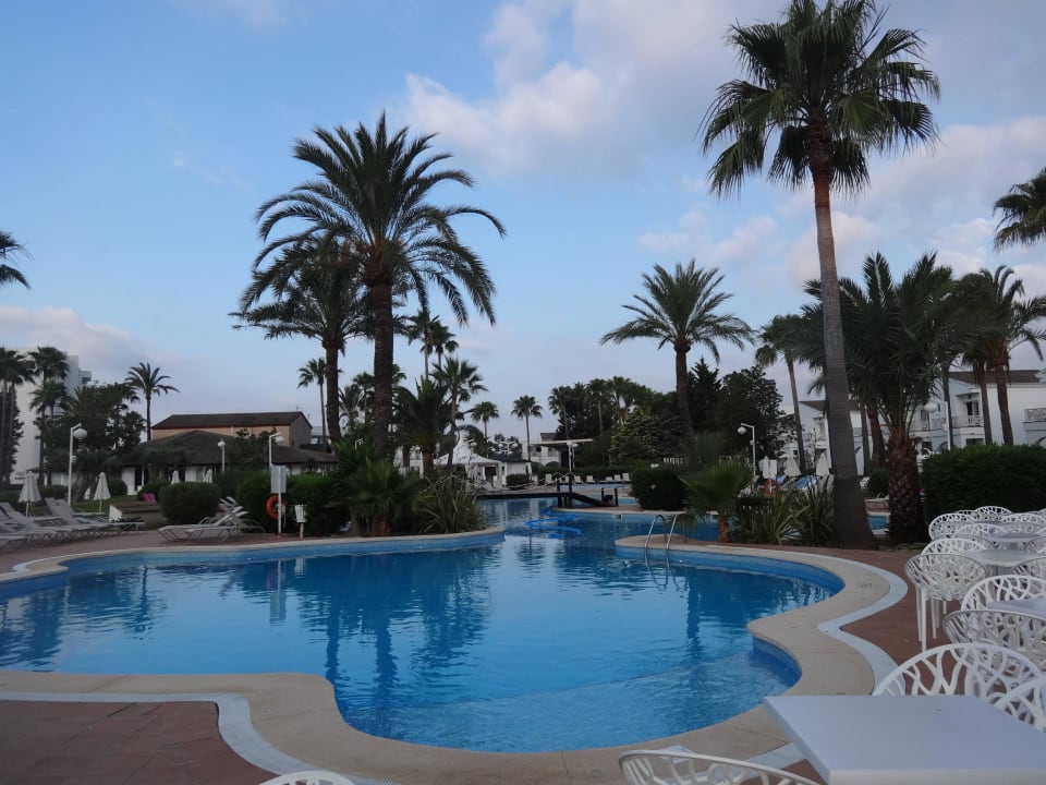 Poolanlage Garden Saladina