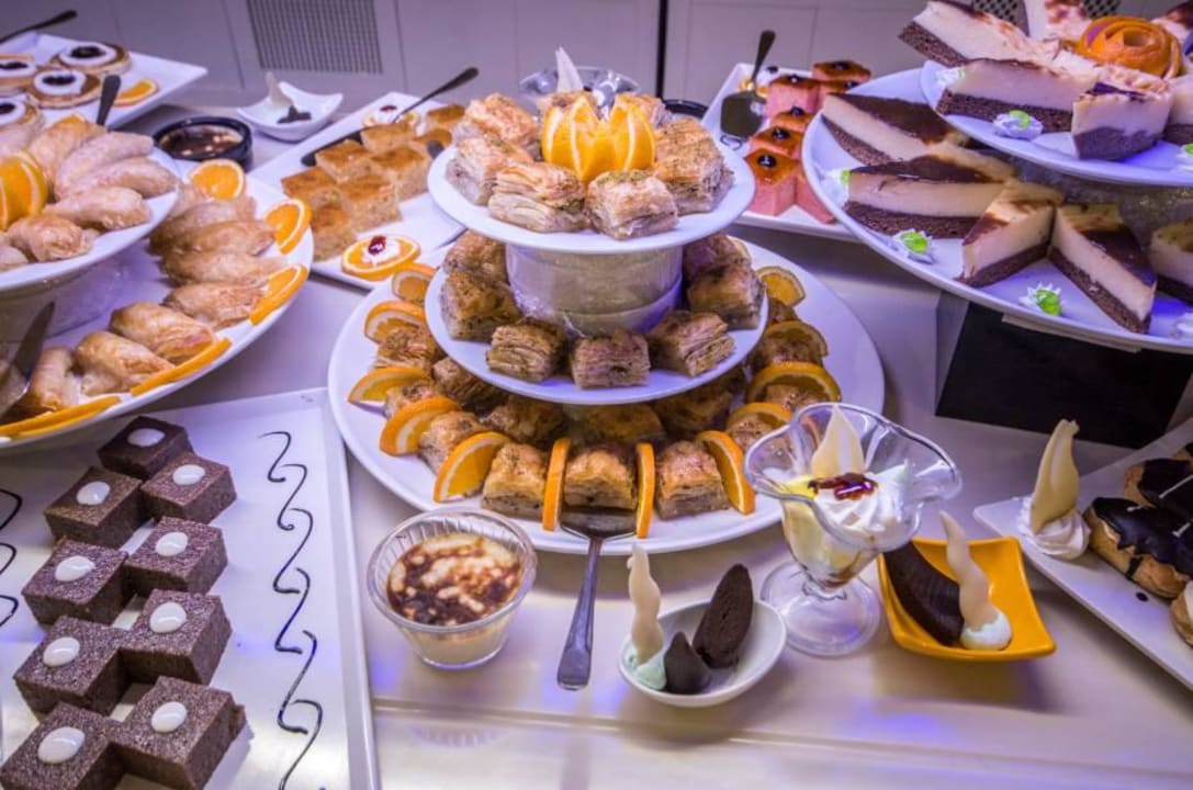 Desserts Hotel Serra Park