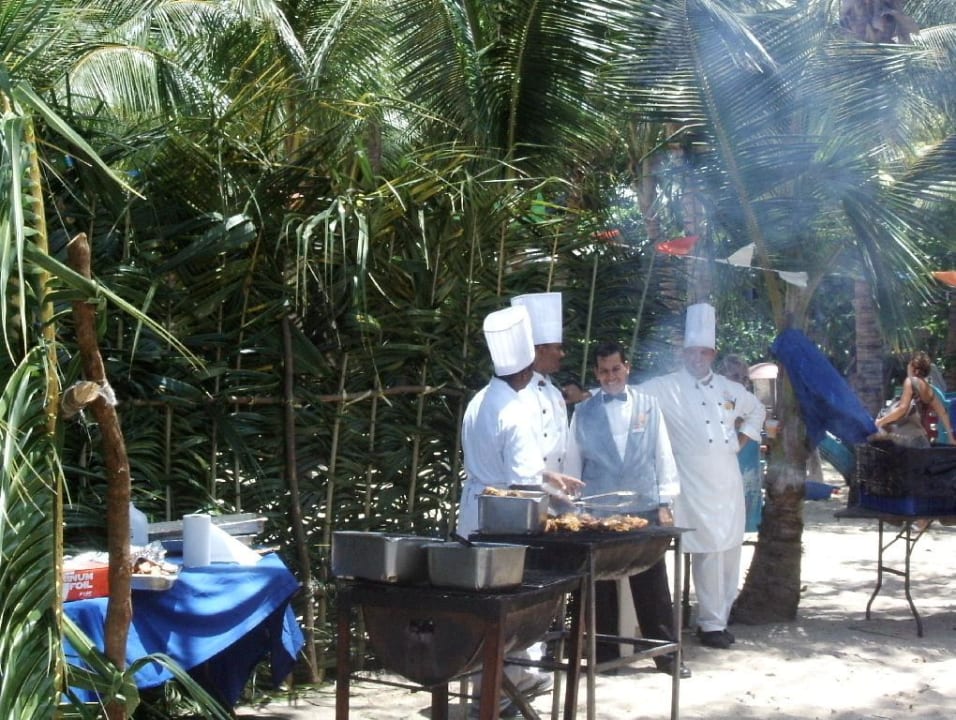 Strandbarbeque Playabachata Hotel