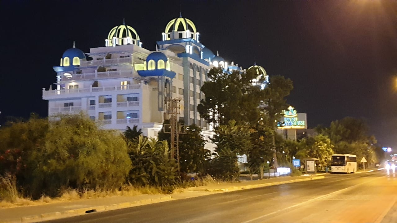 Außenansicht Rubi Platinum Spa Resort & Suites