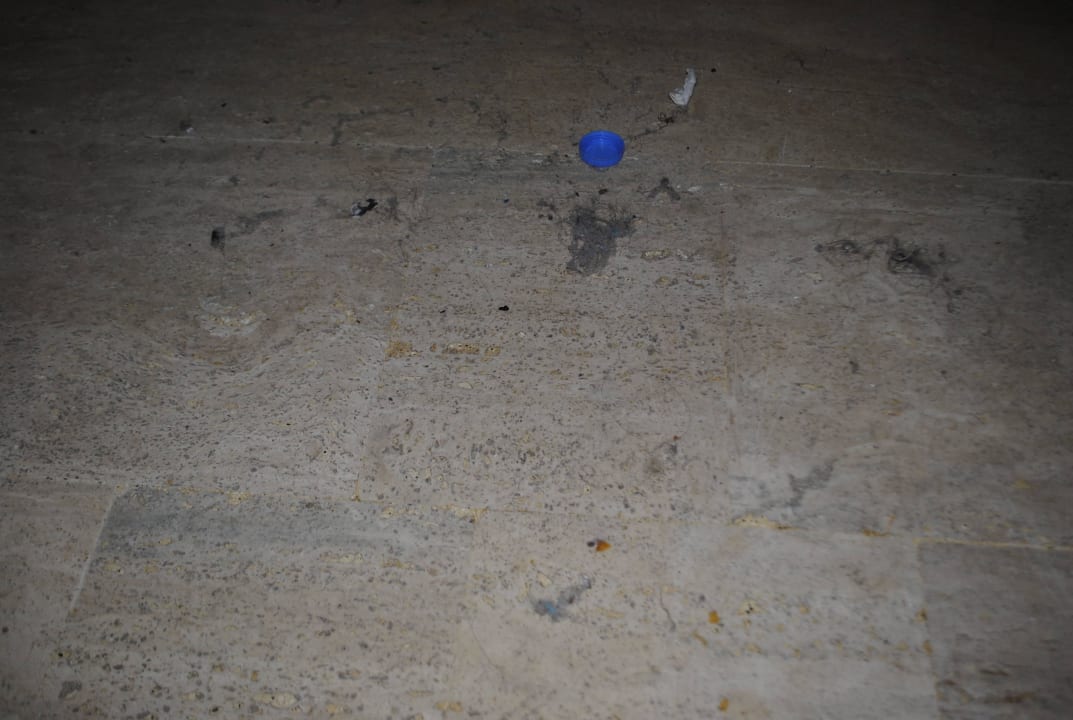 Haare, Schimmel, Dreck, Staub u.s.w. Grand Yazici Club Marmaris Palace