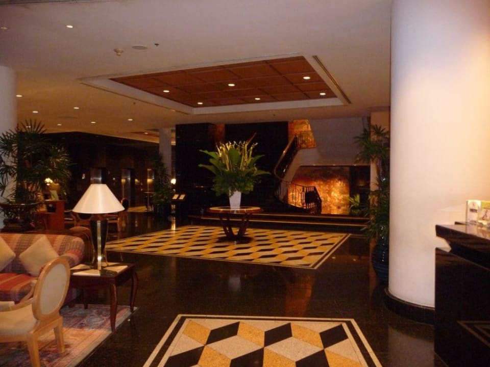 Lobby Hotel Century Park